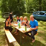 Konukevi Hotel/pension Rosengarten